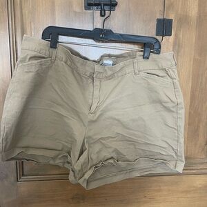 Old Navy Pixie sz 18 Khaki Women's Tan Shorts